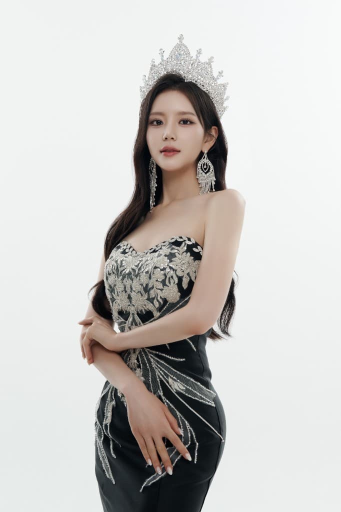 더지안 포트폴리오 — 미인대회·무대 드레스 제작 실적